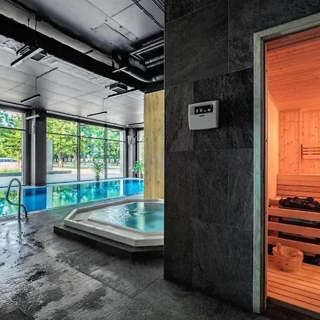 Prestige Luxury Suite- Basen, Jacuzzi, Sauna & Prywatne Miejsce Parkingowe