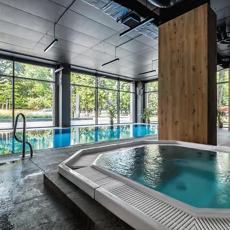 公寓 Prestige Luxury Suite- Basen, Jacuzzi, Sauna & Prywatne Miejsce Parkingowe 卢布林