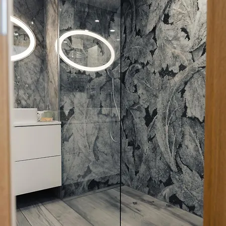 Prestige Luxury Suite- Klimatyzacja, Basen, Jacuzzi, Sauna & Prywatne Miejsce Parkingowe - By Dp